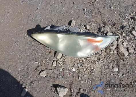 2004 Toyota Camry Le/Xle/Se z USA, uszkodzony, nr VIN 4T1BE32KX4U848939